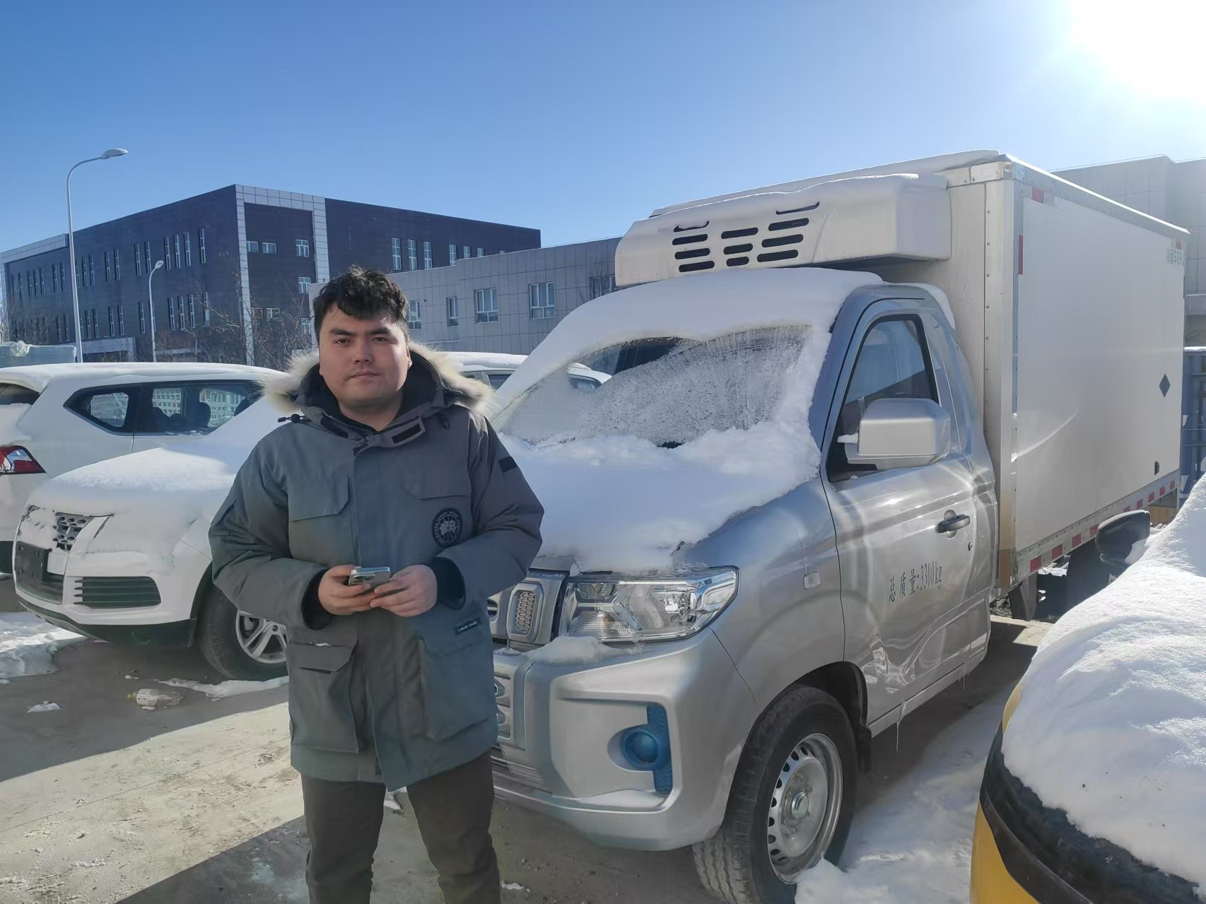 último caso de la compañía sobre El camión refrigerado EC71L está a punto de salir al extranjero