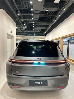 Hybrid Lixiang L8 Auto Electric Vehicles 6 Seats Suv Ev Cars Lixiang Hybrid Cars
